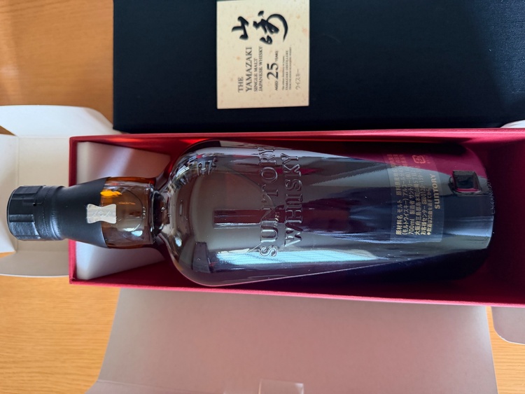 ウイスキー サントリー山崎（お酒）の商品画像 - 査定依頼日：2026年5月25日 - 最高査定価格：820,000円