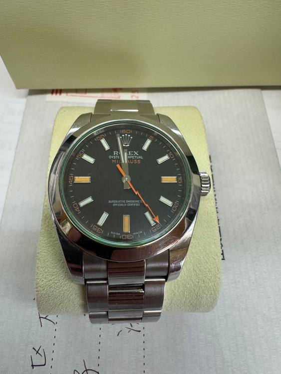 ロレックス ミルガウス 116400gu（高級時計）の商品画像 - 査定依頼日：2025年9月18日 - 最高査定価格：1,350,000円