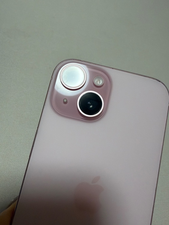 iPhone 15 256GB Softbank（スマホ）の商品画像 - 査定依頼日：2026年1月19日 - 最高査定価格：64,000円