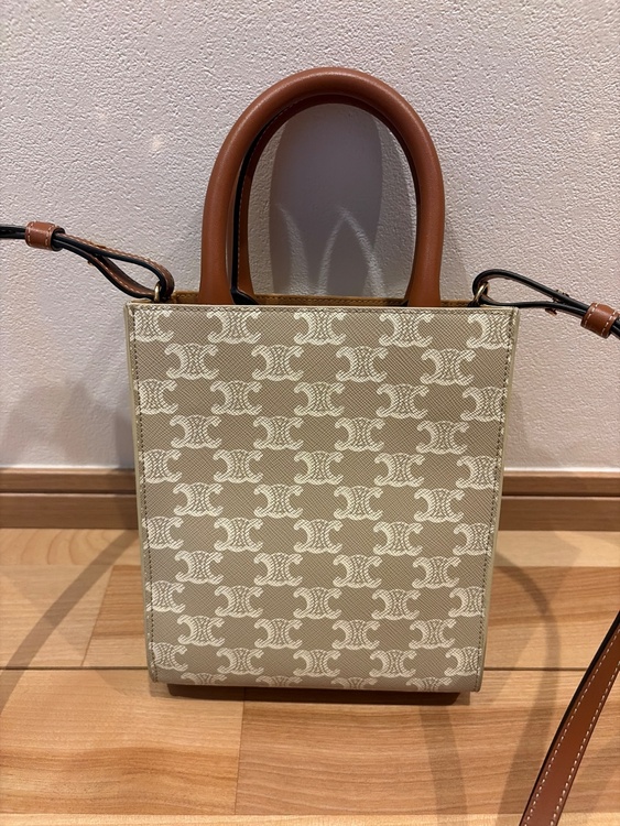 セリーヌ  （ブランドバッグ）の商品画像 - 査定依頼日：2026年5月4日 - 最高査定価格：85,000円