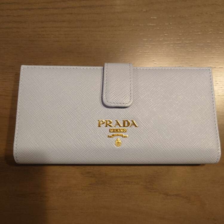 プラダ  （ブランドバッグ）の商品画像 - 査定依頼日：2025年2月24日 - 最高査定価格：23,000円