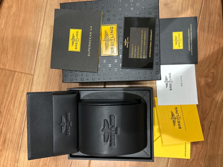 ブライトリング スーパーオーシャン c1739112/（高級時計）の商品画像 - 査定依頼日：2025年9月28日 - 最高査定価格：430,000円