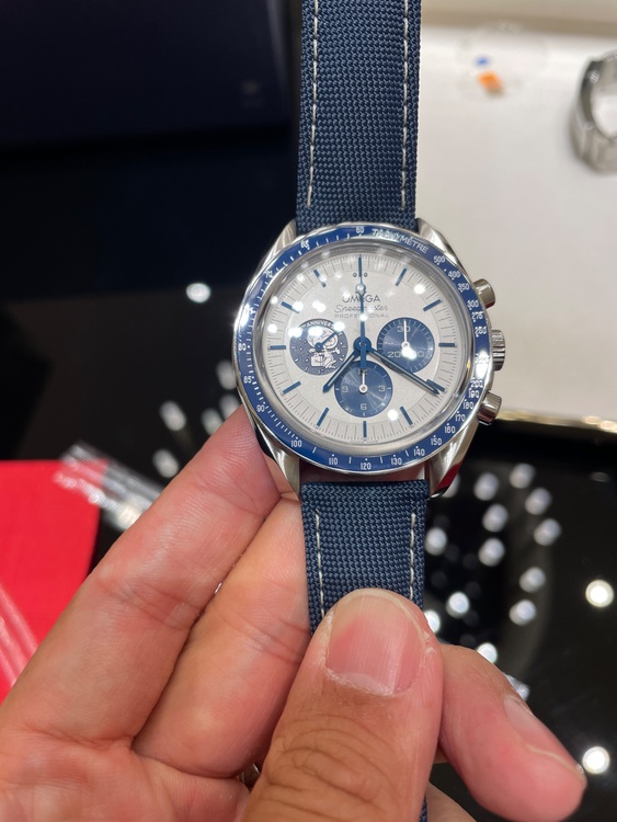 オメガ　スピードマスター（高級時計）の商品画像 - 査定依頼日：2025年6月10日 - 最高査定価格：2,000,000円