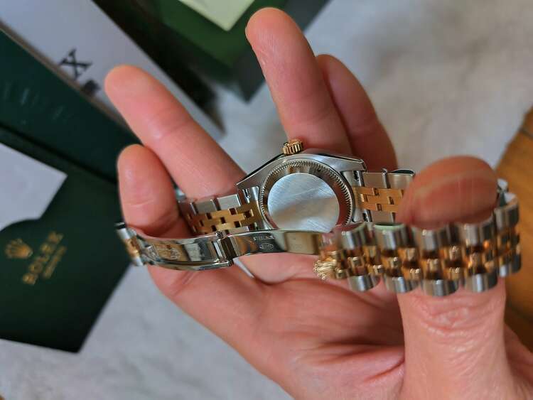 179171、ピンクゴールド文字盤ホワイト（高級時計）の商品画像 - 査定依頼日：2025年1月7日 - 最高査定価格：950,000円