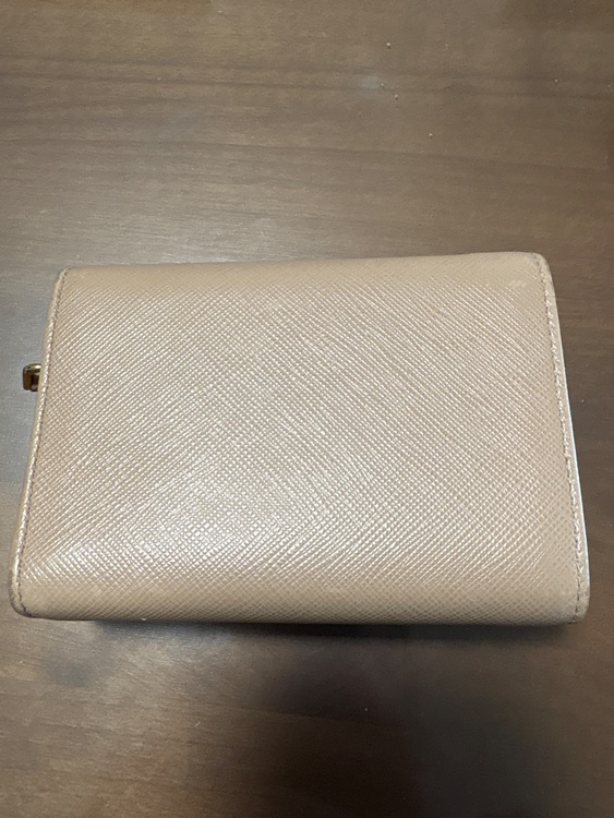 1mh025（ブランド財布・小物）の商品画像 - 査定依頼日：2025年6月24日 - 最高査定価格：1,000円