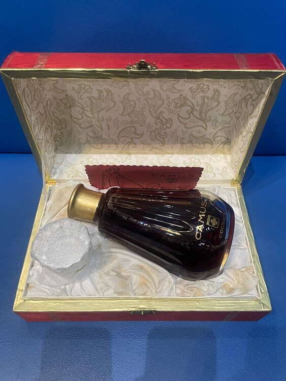 カミュ バカラ カラフェ 700ml CAMUS BACCARAT CA（お酒）の商品画像 - 査定依頼日：2025年4月3日 - 最高査定価格：12,000円