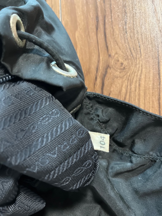 プラダ  （ブランドバッグ）の商品画像 - 査定依頼日：2025年10月11日 - 最高査定価格：30,000円