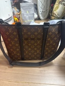 ショルダーバッグ（ブランドバッグ）の商品画像 - 査定依頼日：2025年12月23日 - 最高査定価格：220,000円