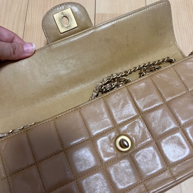 ベージュ（ブランドバッグ）の商品画像 - 査定依頼日：2025年8月29日 - 最高査定価格：130,000円