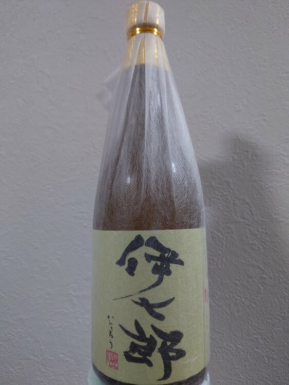 ウイスキー サントリー山崎 （お酒）の商品画像 - 査定依頼日：2025年12月27日 - 最高査定価格：50,900円