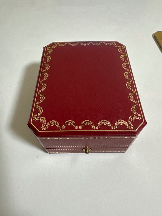 カルティエ指輪　裏に名前等は入ってません（金・貴金属）の商品画像 - 査定依頼日：2023年12月14日 - 最高査定価格：60,000円