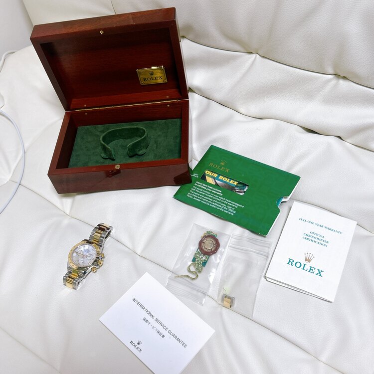 ロレックス デイトナ 116523Ng（高級時計）の商品画像 - 査定依頼日：2025年5月28日 - 最高査定価格：2,950,000円