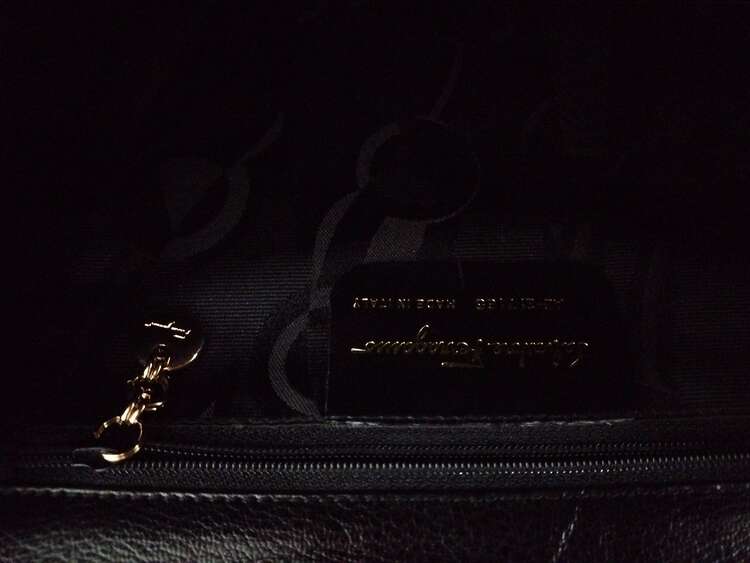 ショルダーバック（ブランドバッグ）の商品画像 - 査定依頼日：2025年3月25日 - 最高査定価格：10,000円