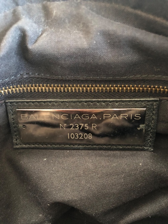 ファースト（ブランドバッグ）の商品画像 - 査定依頼日：2025年6月29日 - 最高査定価格：40,000円