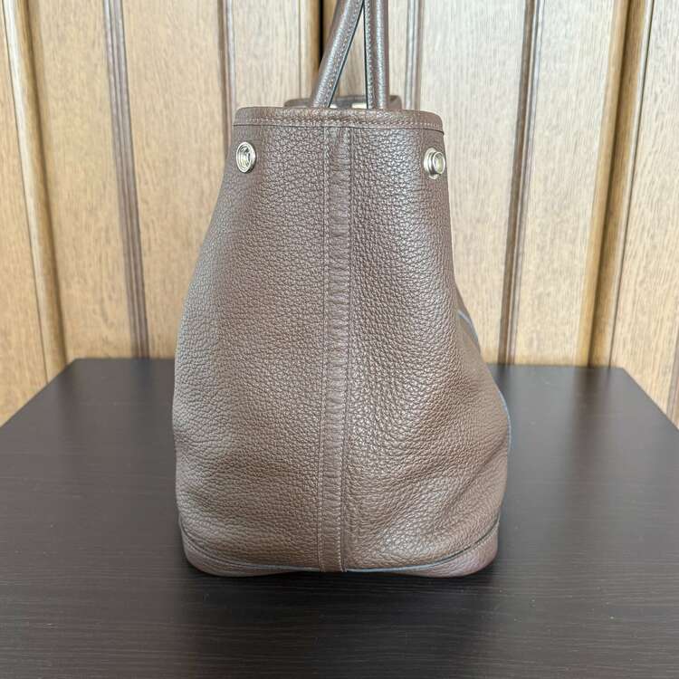 ガーデンパーティ ネゴンダ（ブランドバッグ）の商品画像 - 査定依頼日：2025年5月1日 - 最高査定価格：300,000円