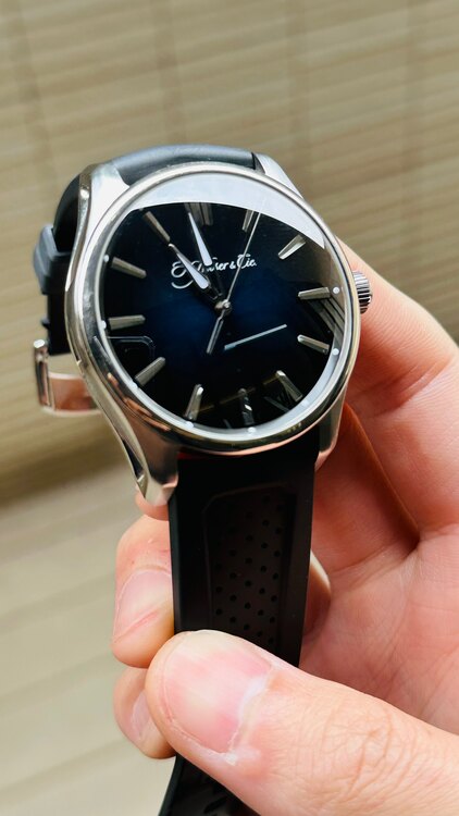 その他 H.モーザー 3200-120（高級時計）の商品画像 - 査定依頼日：2025年4月18日 - 最高査定価格：1,000,000円