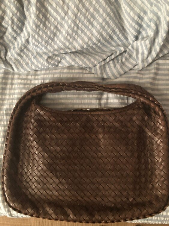 ボッテガ・ヴェネタ  （ブランドバッグ）の商品画像 - 査定依頼日：2024年12月20日 - 最高査定価格：80,000円