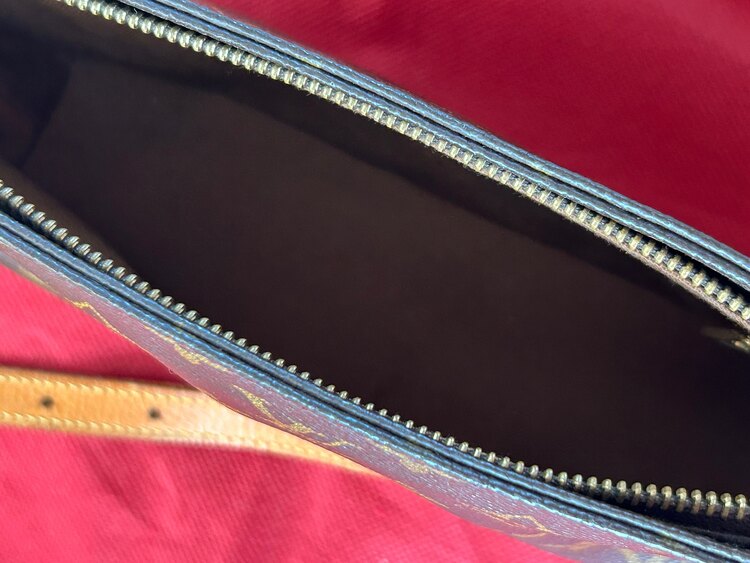 モノグラム（ブランドバッグ）の商品画像 - 査定依頼日：2024年12月30日 - 最高査定価格：26,000円