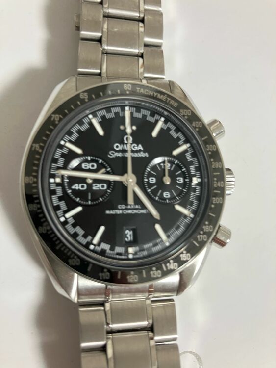 オメガ スピードマスター 8231399（高級時計）の商品画像 - 査定依頼日：2025年7月1日 - 最高査定価格：750,000円