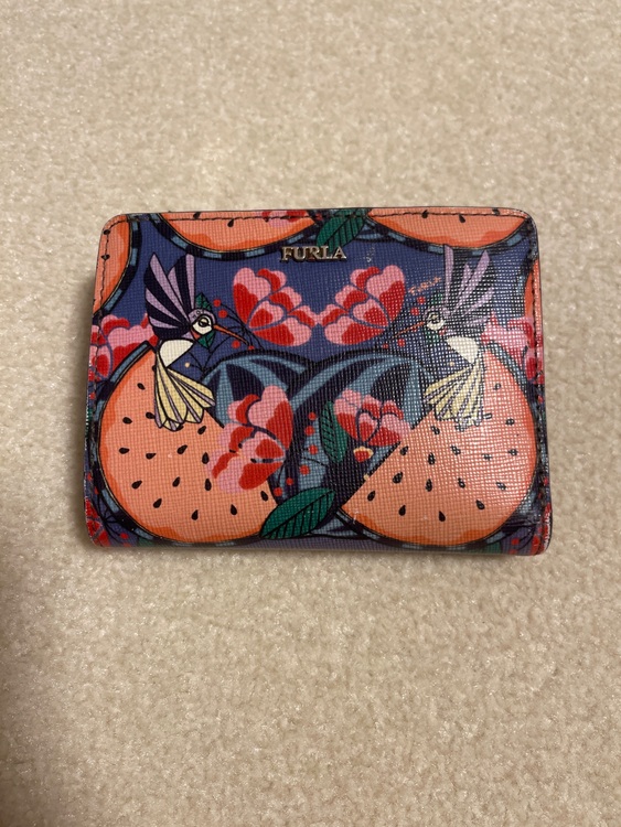 財布（ブランド財布・小物）の商品画像 - 査定依頼日：2025年6月15日 - 最高査定価格：1,300円