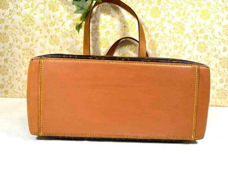 ルイヴィトン　モノグラム　カバピアノ（ブランドバッグ）の商品画像 - 査定依頼日：2025年4月28日 - 最高査定価格：70,000円