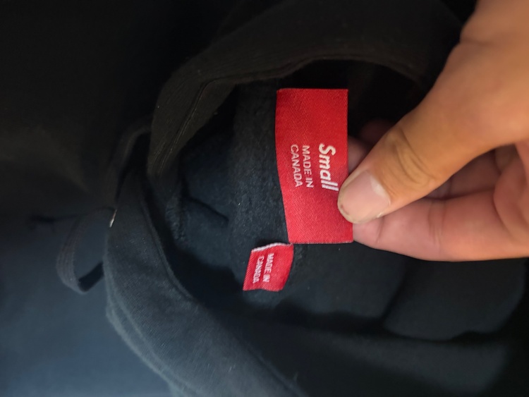 Supreme Kate Moss Hooded Sweatshirt Bla（古着・ファッション）の商品画像 - 査定依頼日：2026年10月8日 - 最高査定価格：11,000円