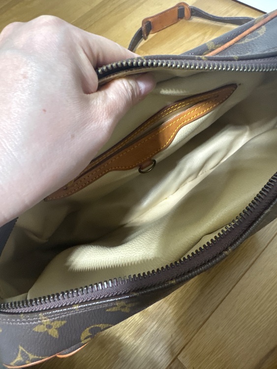 モノグラム　ナイル（ブランドバッグ）の商品画像 - 査定依頼日：2025年10月16日 - 最高査定価格：20,000円