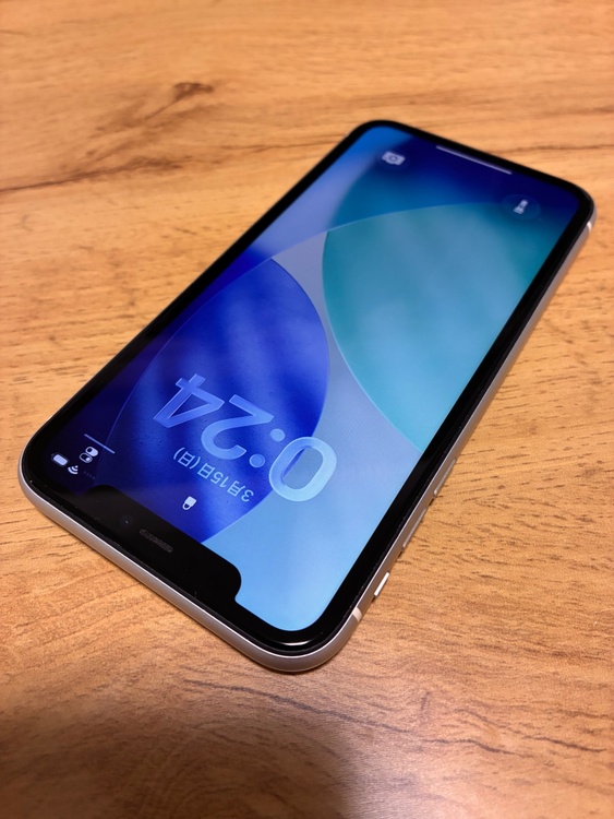 iPhone11 White 64Gb（スマホ）の商品画像 - 査定依頼日：2026年3月15日 - 最高査定価格：19,000円