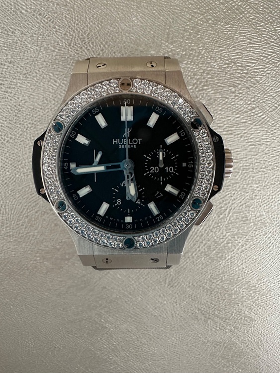 ウブロ ビックバン 301.SX.1170.RX.1104  91742（高級時計）の商品画像 - 査定依頼日：2025年6月25日 - 最高査定価格：850,000円