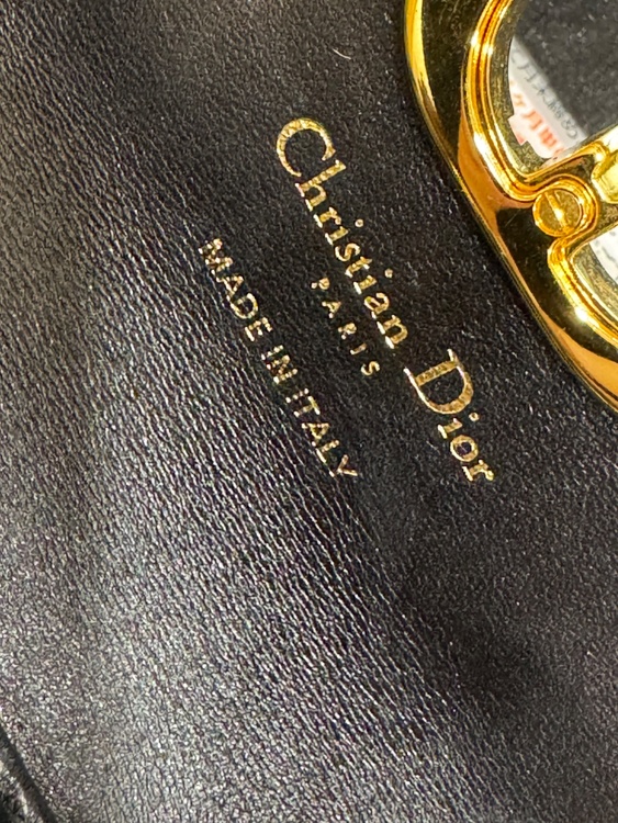 Christian Dior(クリスチャンディオール) サイズ:- ミス カロ （ブランドバッグ）の商品画像 - 査定依頼日：2025年12月12日 - 最高査定価格：250,000円
