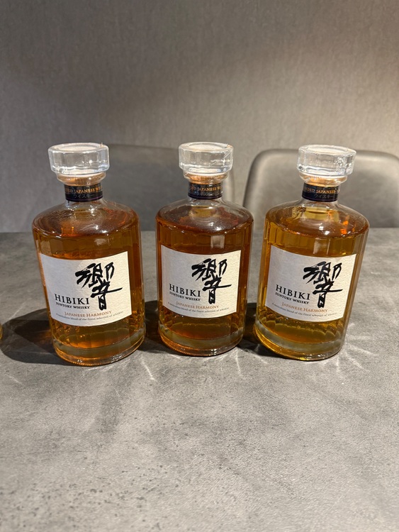 響（お酒）の商品画像 - 査定依頼日：2025年11月25日 - 最高査定価格：72,000円