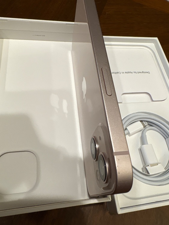 iPhone 13（スマホ）の商品画像 - 査定依頼日：2025年8月18日 - 最高査定価格：43,000円