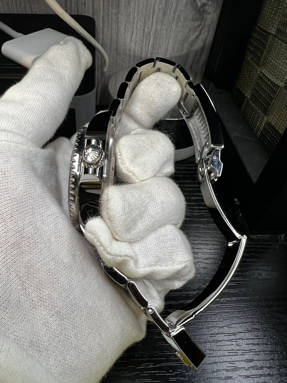 ロレックス シードゥエラー 126660（高級時計）の商品画像 - 査定依頼日：2026年1月6日 - 最高査定価格：1,950,000円