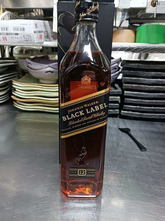ウイスキー ジョニーウォーカー （お酒）の商品画像 - 査定依頼日：2025年12月4日 - 最高査定価格：800円