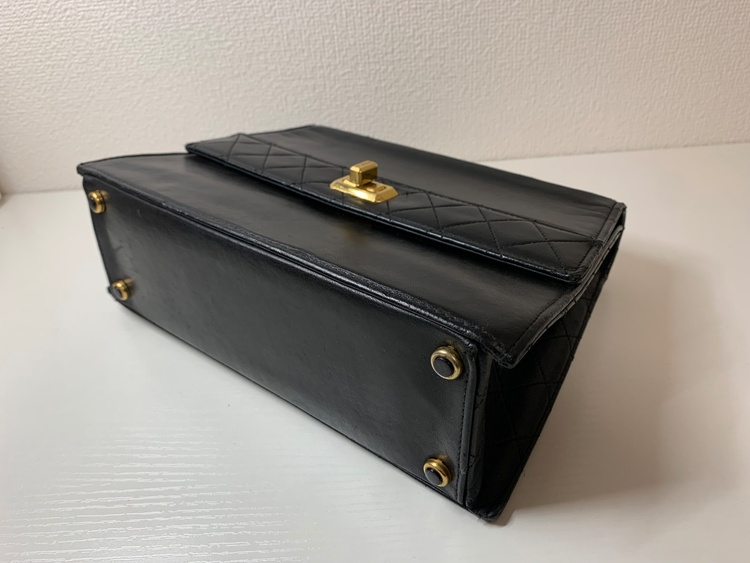 台形マトラッセ（ブランドバッグ）の商品画像 - 査定依頼日：2026年3月18日 - 最高査定価格：150,000円