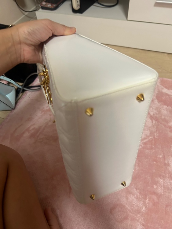 レディディオール2way（ブランドバッグ）の商品画像 - 査定依頼日：2026年2月19日 - 最高査定価格：140,000円