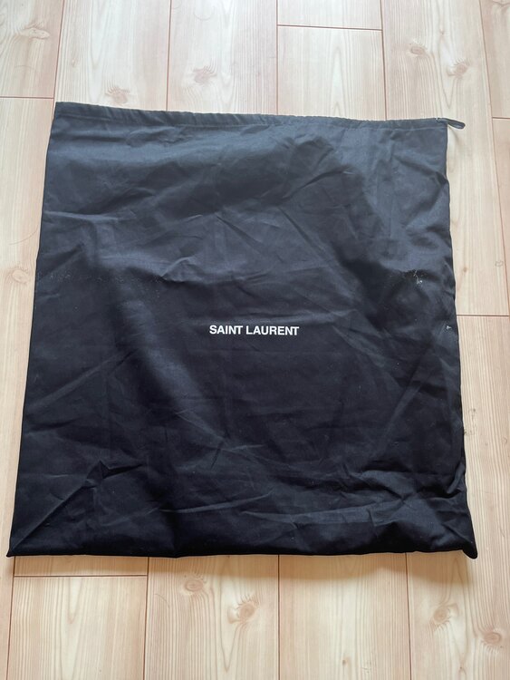 イブサンローラン  （ブランドバッグ）の商品画像 - 査定依頼日：2025年5月17日 - 最高査定価格：80,000円