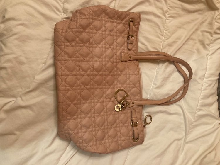 ディオールバック（ブランドバッグ）の商品画像 - 査定依頼日：2025年7月14日 - 最高査定価格：92,000円