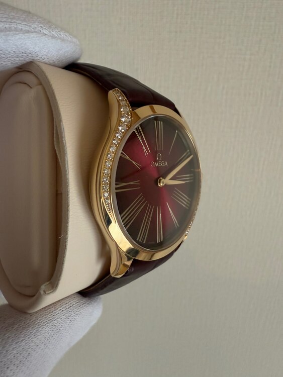 トレゾル36ムーンシャインゴールド　レザーストラップ（高級時計）の商品画像 - 査定依頼日：2025年5月22日 - 最高査定価格：630,000円