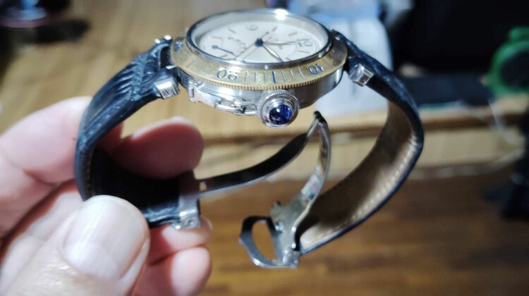 カルティエ パシャ （高級時計）の商品画像 - 査定依頼日：2025年8月1日 - 最高査定価格：300,000円