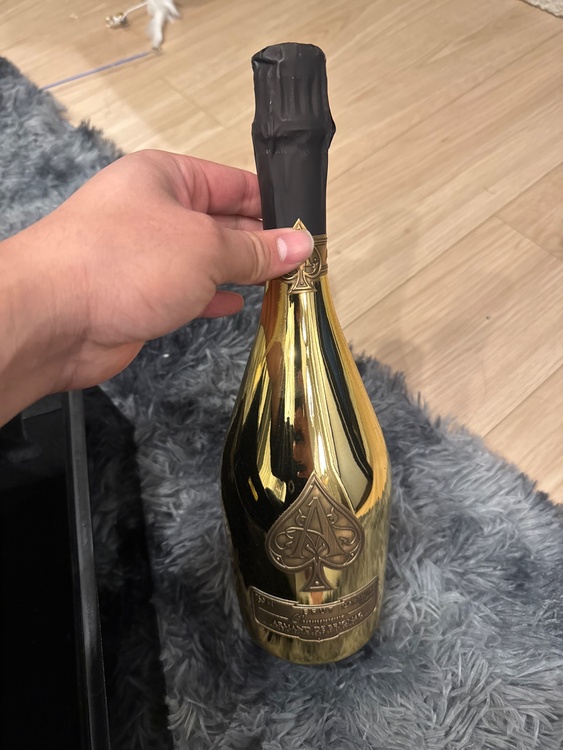 アルマンドゴールド（お酒）の商品画像 - 査定依頼日：2026年1月7日 - 最高査定価格：27,000円