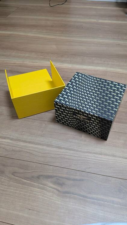 ブライトリング スーパーオーシャン A13340（高級時計）の商品画像 - 査定依頼日：2025年12月19日 - 最高査定価格：260,000円