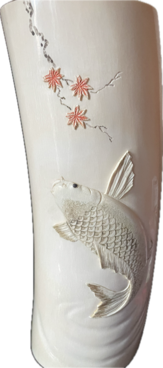 象牙加工品花瓶（美術品・骨董品）の商品画像 - 査定依頼日：2026年3月28日 - 最高査定価格：5,000円