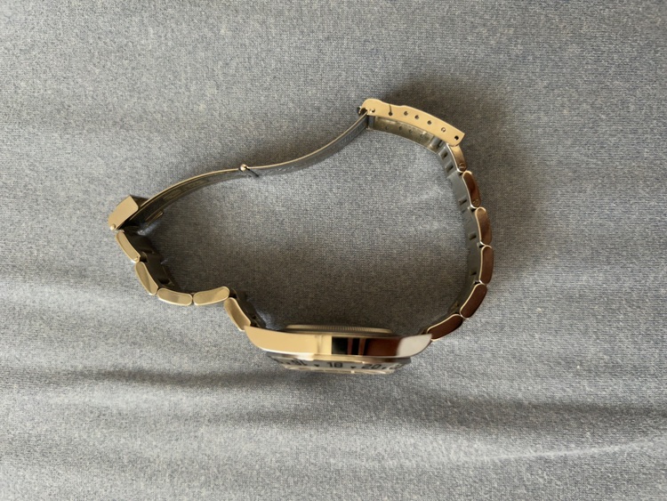 ロレックス エクスプローラー 1657（高級時計）の商品画像 - 査定依頼日：2025年6月28日 - 最高査定価格：1,100,000円