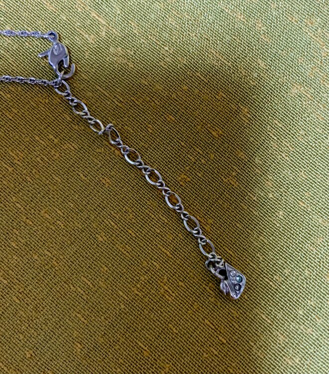 SWAROVSKI ネックレス＆ピアスセット（古着・ファッション）の商品画像 - 査定依頼日：2025年4月14日 - 最高査定価格：4,000円