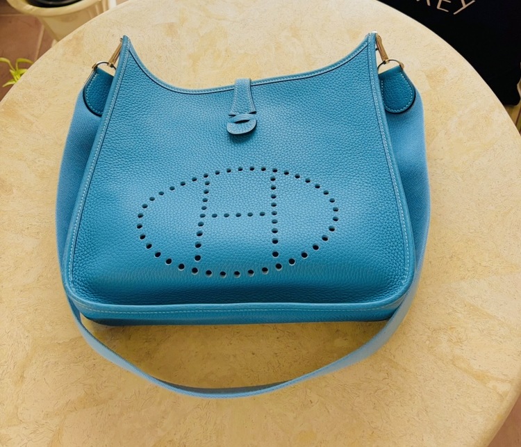 トリヨンクレマンス・ブルージーン（ブランドバッグ）の商品画像 - 査定依頼日：2026年3月23日 - 最高査定価格：210,000円