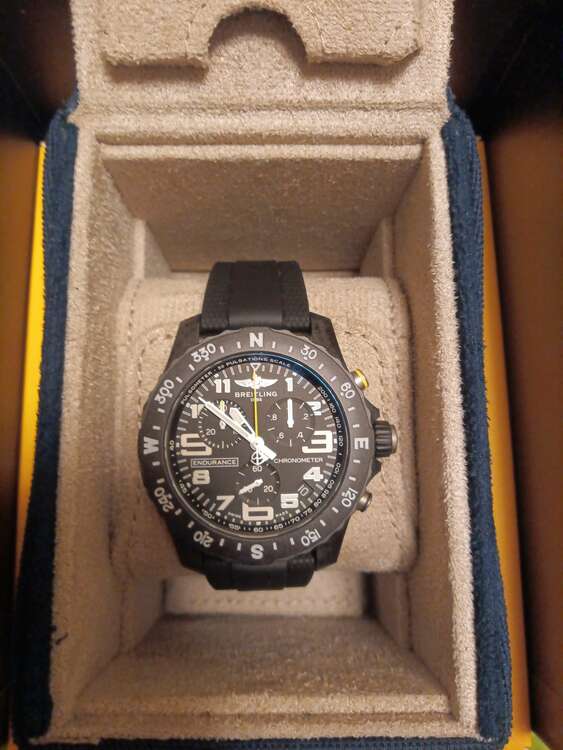 ブライトリング その他 ENDU44  X82310（高級時計）の商品画像 - 査定依頼日：2025年4月10日 - 最高査定価格：200,000円