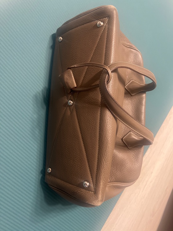 エルメス ヴィクトリア （ブランドバッグ）の商品画像 - 査定依頼日：2025年8月21日 - 最高査定価格：350,000円