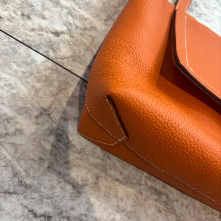 カバセリエ31 （ブランドバッグ）の商品画像 - 査定依頼日：2026年2月8日 - 最高査定価格：320,000円