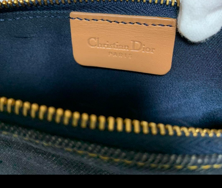 サドルバッグ（ブランドバッグ）の商品画像 - 査定依頼日：2022年12月2日 - 最高査定価格：30,000円